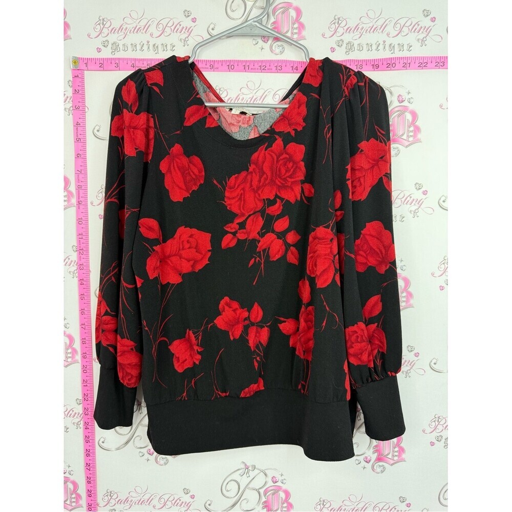 Laura blouse Women's Black Crew Neck Sweater with Red Floral Print